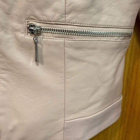 GUESS Women's Pink faux leather size S Jacket - Picture 3 of 11